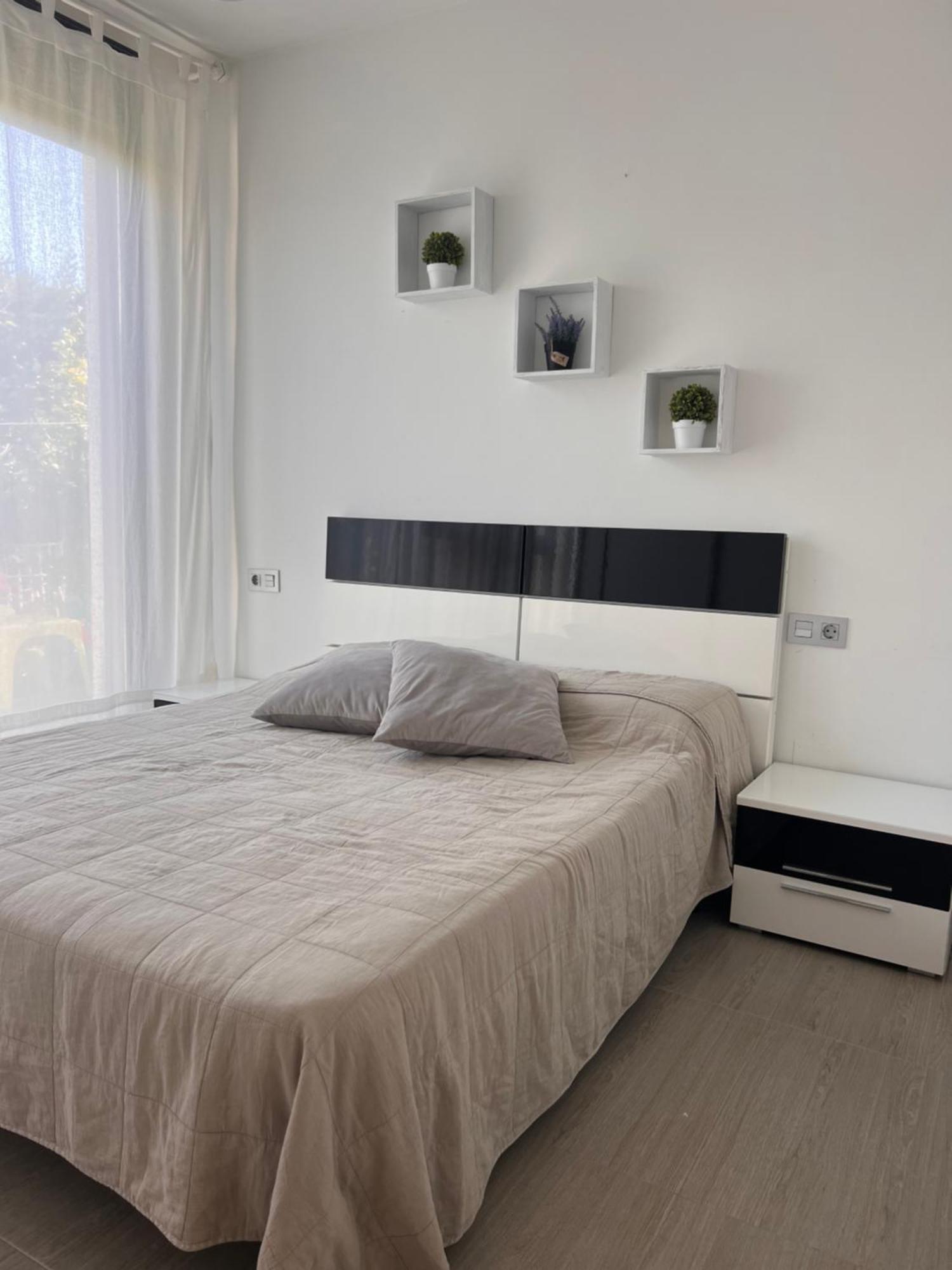 Punta Prima Villa 3 Bedrooms And Solarium Sea View Торрев'єха Екстер'єр фото